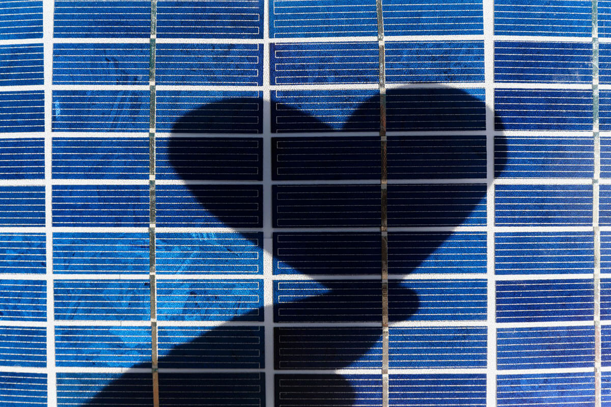 14 Reasons to Fall in Love with Solar Power